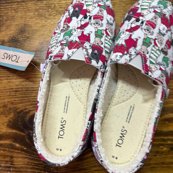 Toms Christmas Dogs Slip On Shoes Size 6 - Picture 4 of 7